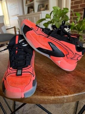 Jordan Luka 2 Bright Mango Basketball Shoes in Bright Mango and Black